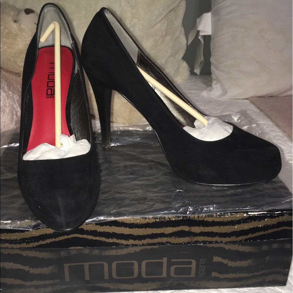 Black stiletto